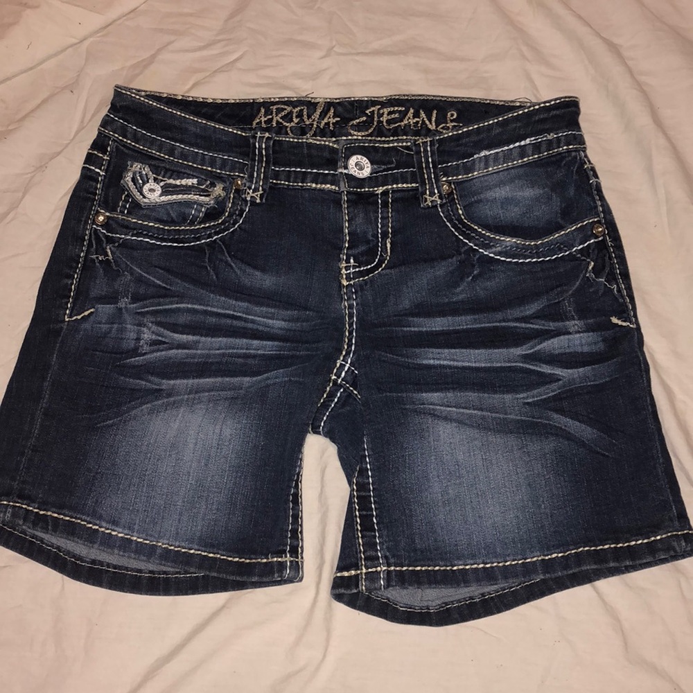 New w/o tags Arita jeans shorts